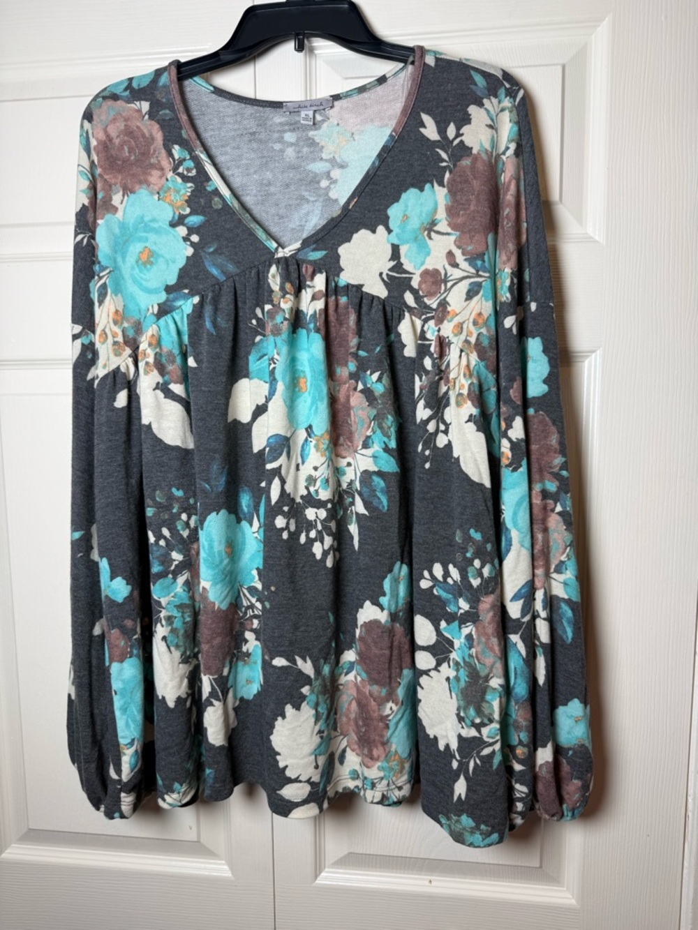White Birch Gorgeous Long Sleeve Floral Top